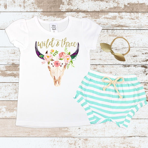 Gold Wild and Three Mint Shorts Outfit
